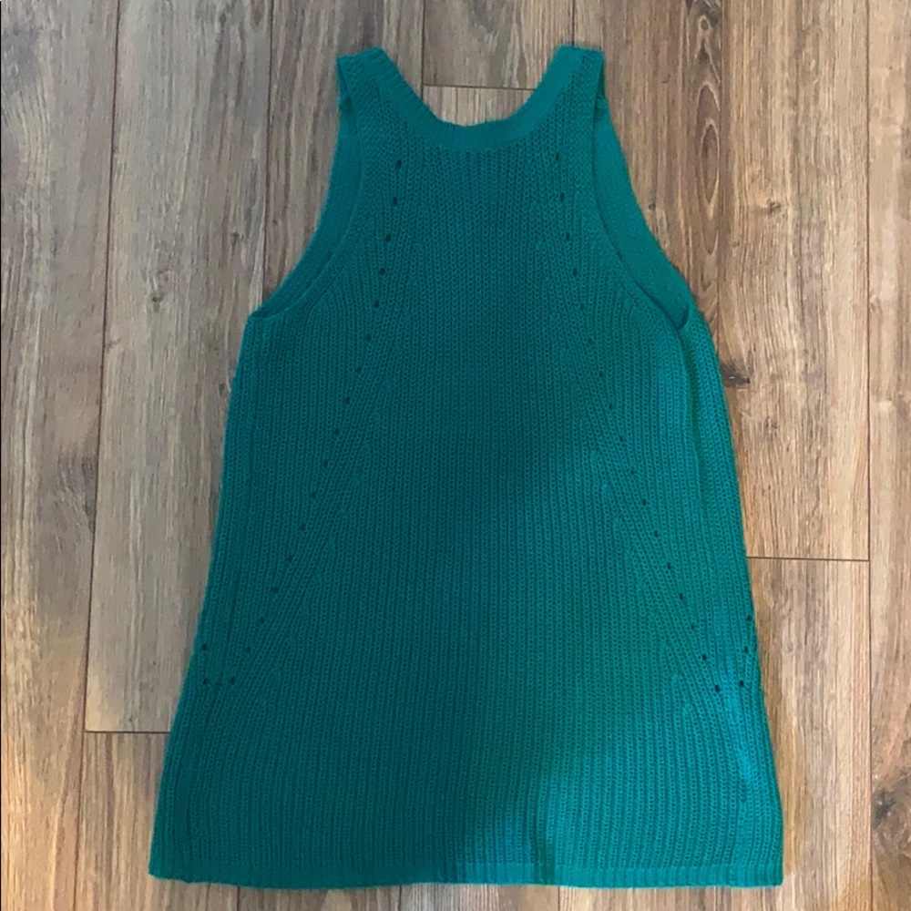 NWT Universal Thread open back sweater tank.